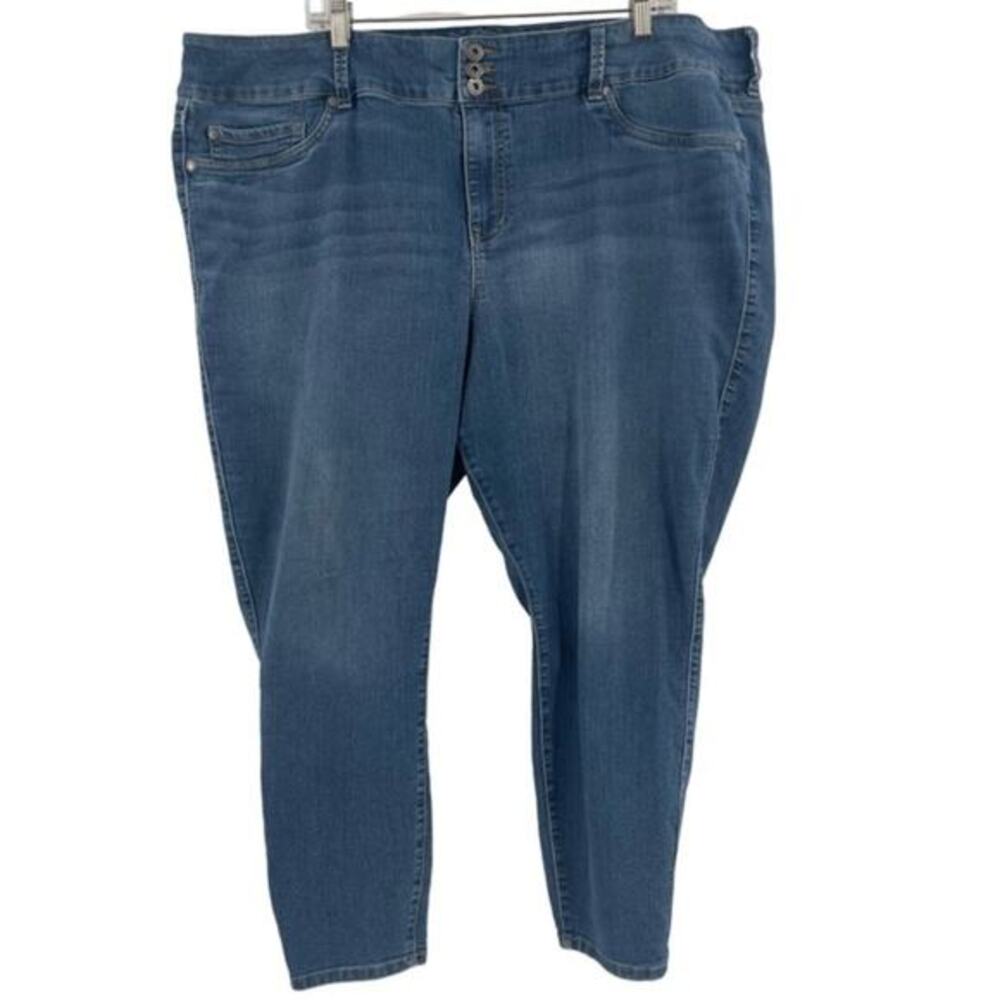 Torrid Dark Blue Jegging Jeans size 24S crop